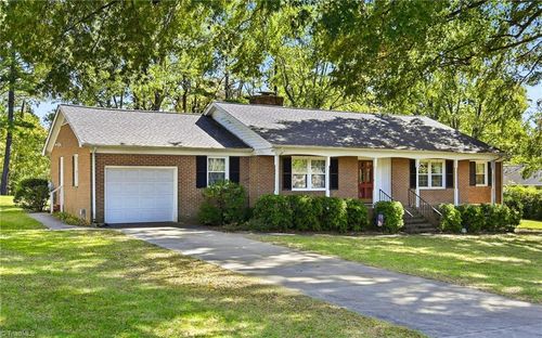 707 Fairidge Drive, Jamestown, NC, 27282 | Card Image