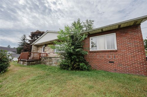 1600 Park Ave, Northern Cambria, PA, 15714-1904 | Card Image