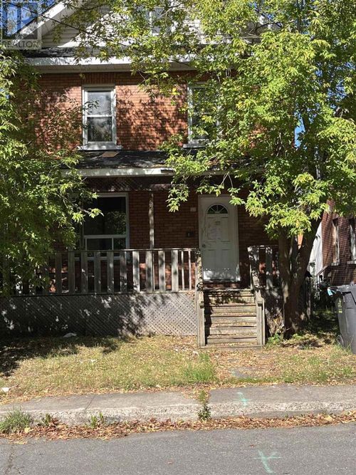 37 Hughes St, Sault Ste. Marie, ON, P6A2W6 | Card Image