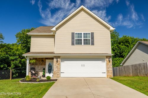 215 Rye Dr, Maryville, TN, 37801-2561 | Card Image