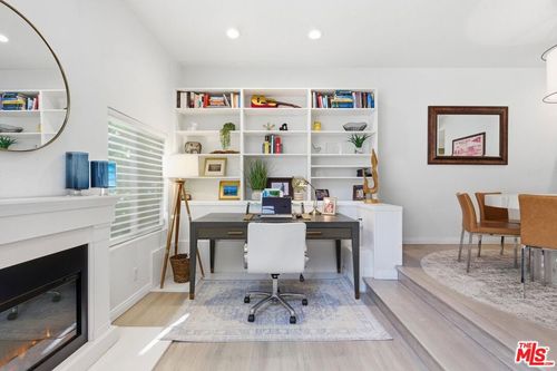 104-514 S Barrington Ave, Los Angeles, CA, 90049-3302 | Card Image