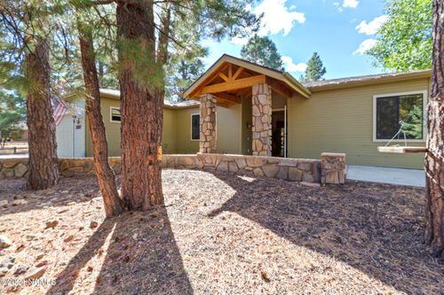2897 W Highland Meadows Dr, Williams, AZ, 86046-9153 | Card Image