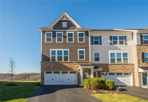 124 Curtis Ct, Pittsburgh, PA, 15237-7905 | Card Image