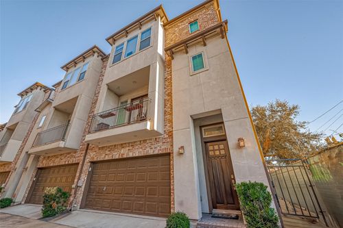 2227 Chenevert St, Houston, TX, 77003-5832 | Card Image