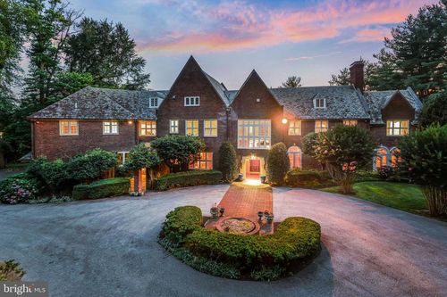 717 N Spring Mill Rd, VILLANOVA, PA, 19085-2044 | Card Image