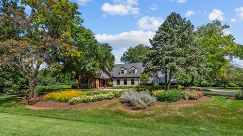 689 Thompsons Way, Inverness, IL, 60067-4778 | Card Image