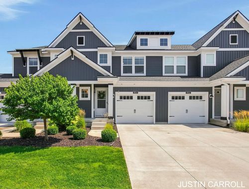 40-8924 Barrington Ln, Jenison, MI, 49428-8431 | Card Image