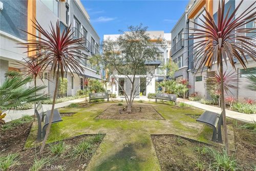 200 Alamo Ct, Long Beach, CA, 90802-5016 | Card Image