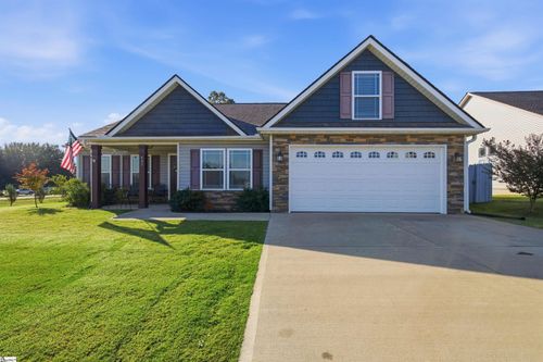 405 Kimbrell Oaks Dr, Boiling Springs, SC, 29316-9621 | Card Image