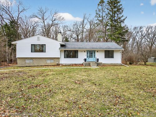 22525 Riverdale Dr, Southfield, MI, 48033-5953 | Card Image
