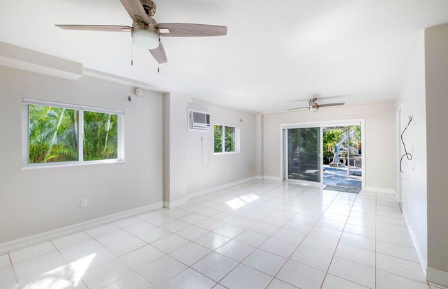 1st Floor Living Space | Image 25