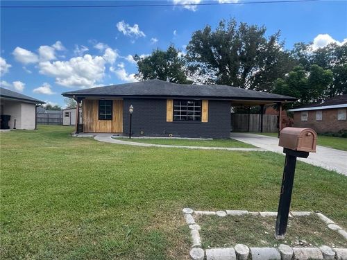 113 Tinsley Dr, Belle Chasse, LA, 70037-2324 | Card Image