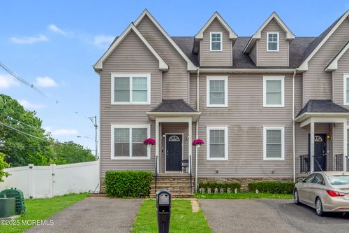 2 Kielt Way, Lakewood, NJ, 08701-5097 | Card Image