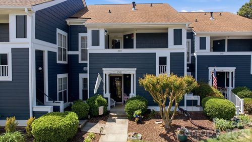 17515 Tuscany Ln, Cornelius, NC, 28031-8052 | Card Image