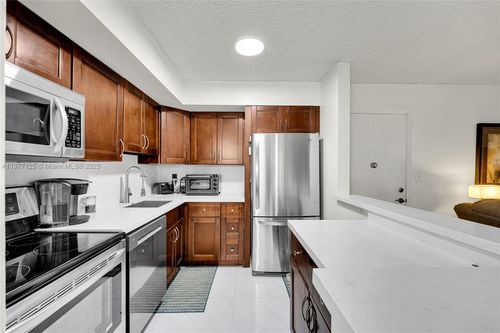 109-10401 E Clairmont Cir, Tamarac, FL, 33321-7829 | Card Image