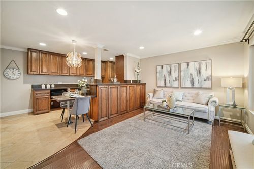 apt-6-1405 E 1st St, Long Beach, CA, 90802-8221 | Card Image