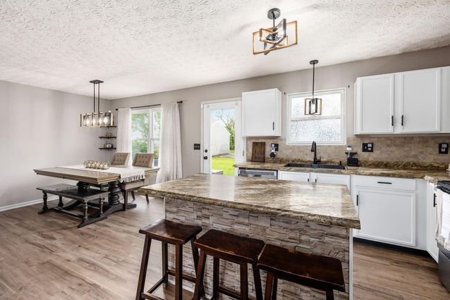 6045 Treaty Ln, Condo with 3 bedrooms, 3 bathrooms and null parking in Galloway OH | Image 10