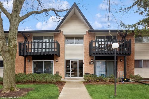apt-202-9A Kingery Quarter, Willowbrook, IL, 60527-6570 | Card Image