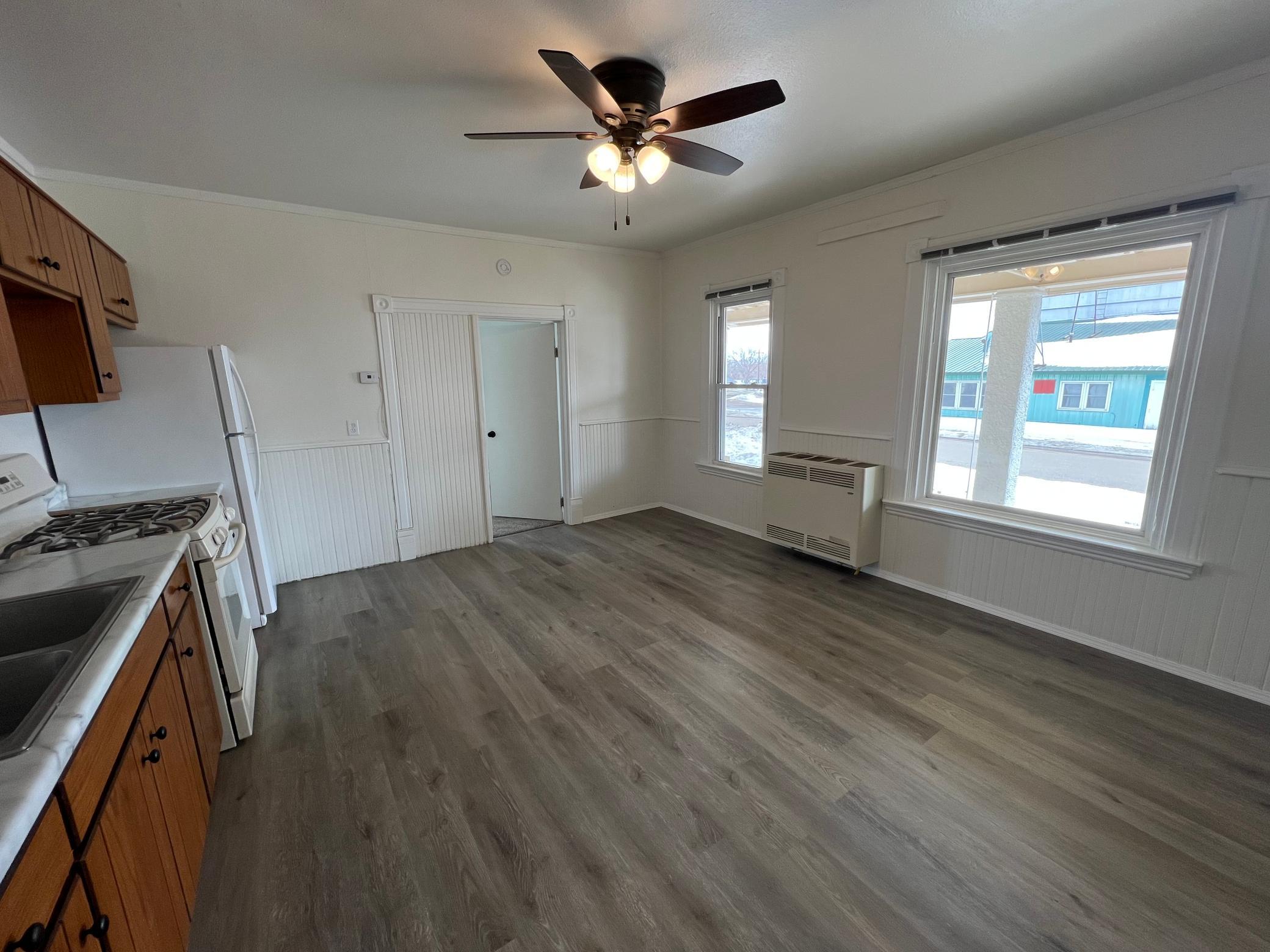 Commercial Sale in Kimball 4