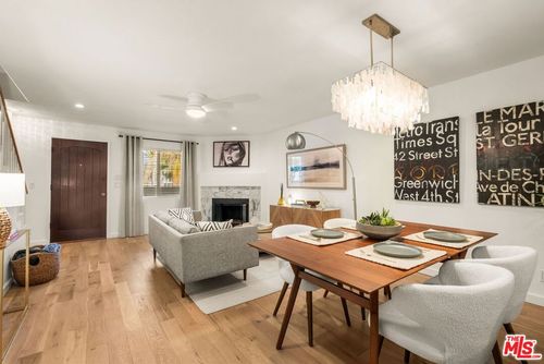 3-10700 Bloomfield St, Toluca Lake, CA, 91602-2810 | Card Image