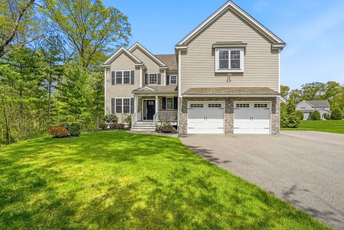 191 Lumber St, Hopkinton, MA, 01748-2305 | Card Image