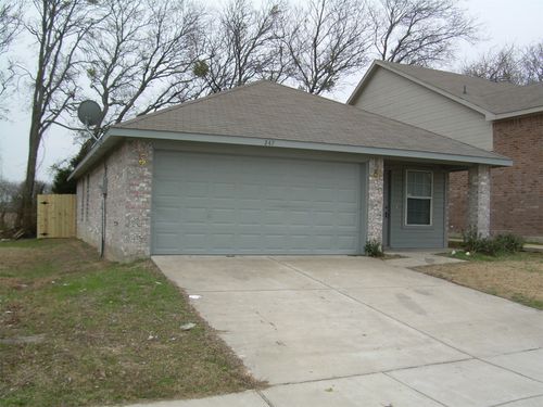 247 Cliff Heights Cir, Dallas, TX, 75241-5330 | Card Image