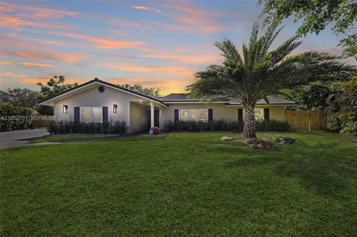 3560 Nw 99th Ave, Coral Springs, FL, 33065-2832 | Card Image