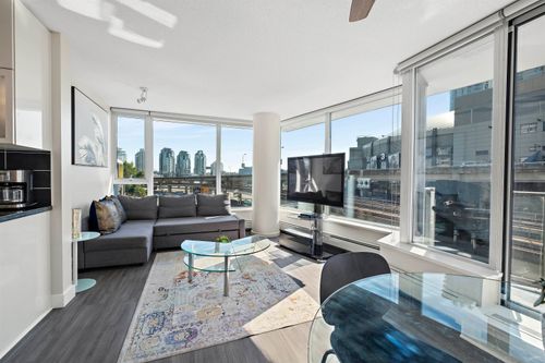 305-689 Abbott St, Vancouver, BC, V6B0J2 | Card Image