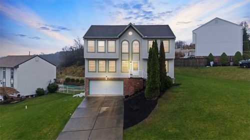 1205 Sandstone Ct E, Tarentum, PA, 15084-2653 | Card Image