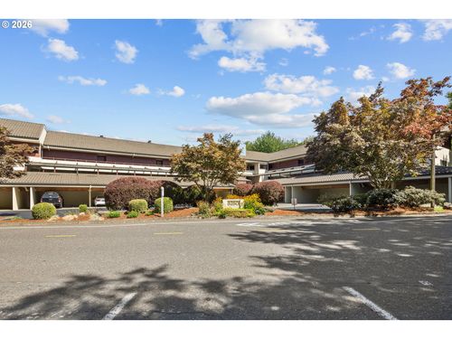 105b1-5250 S Landing Dr, Portland, OR, 97239-5933 | Card Image
