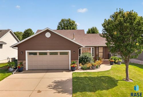 4840 S Samantha Dr Drive, Sioux Falls, SD, 57106 | Card Image