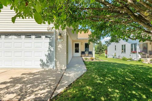 573 N Wisconsin Street, Berlin, WI, 54923 | Card Image