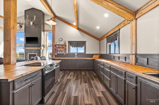 520 Valley View Dr, House other with 5 bedrooms, 4 bathrooms and null parking in Lenore ID | Image 10