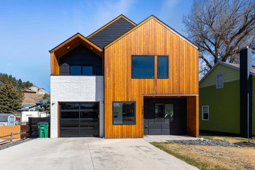 236 E Main St, Hill City, SD, 57745-8914 | Card Image