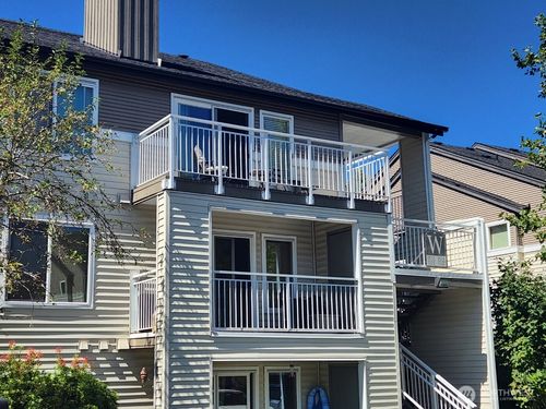 w203-12303 Harbour Pointe Blvd, Mukilteo, WA, 98275-5246 | Card Image