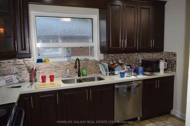 52 Peace Dr, House other with 6 bedrooms, 4 bathrooms and 4 parking in Scarborough ON | Image 10