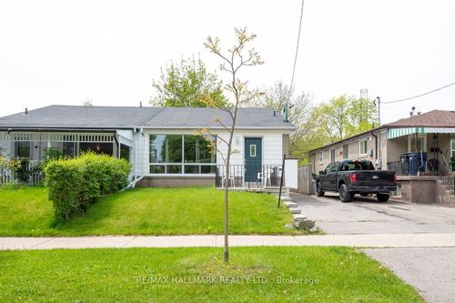 152 Santamonica Blvd, Scarborough, ON, M1L4H6 | Card Image