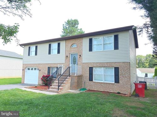 81 Towerview Dr, MARTINSBURG, WV, 25404-5773 | Card Image