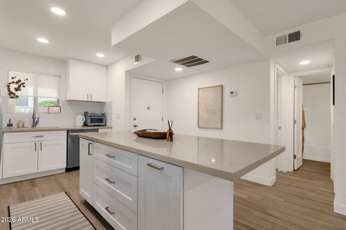 110-4150 E Cactus Rd, Phoenix, AZ, 85032-7653 | Card Image