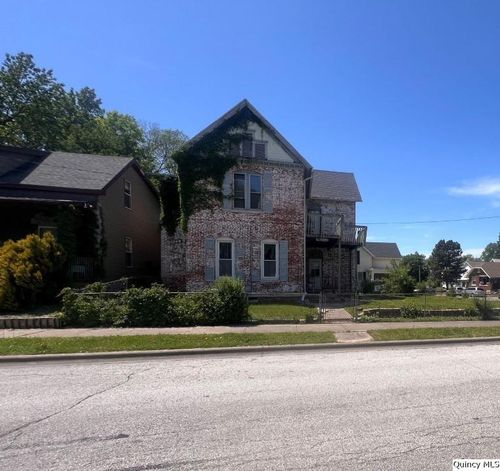 1030 Washington St, Quincy, IL, 62301-5227 | Card Image