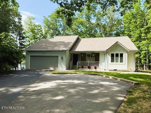 232 Lakewood Dr, Crossville, TN, 38558-8542 | Card Image