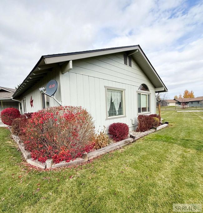 15 Northern Lights Road, House other with 3 bedrooms, 2 bathrooms and 2 parking in Salmon ID | Image 9