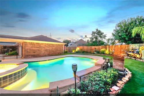 17418 Emerald Isle Dr, Houston, TX, 77095-4406 | Card Image