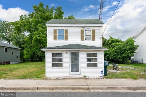 104 Wolcott St, HARRINGTON, DE, 19952-1012 | Card Image