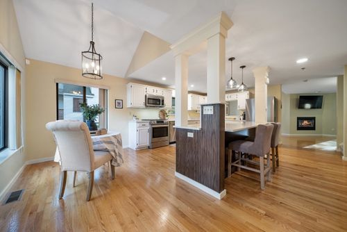 5 Balsam Ct, Atkinson, NH, 03811-2710 | Card Image