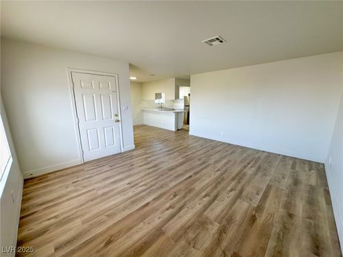 c-6932 Kilgore Drive, Las Vegas, NV, 89156 | Card Image
