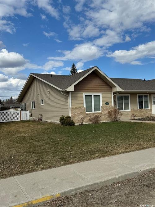 26 2nd St S, Leask, SK, S0J1M0 | Card Image