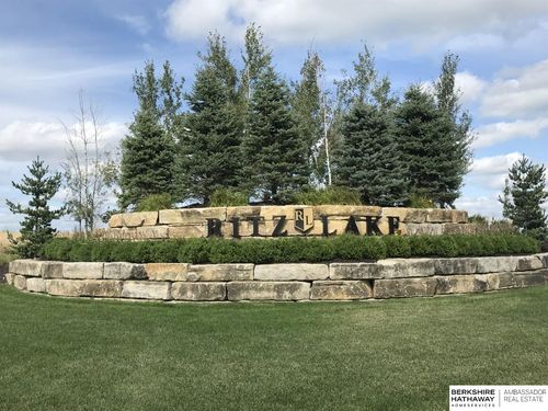 3026 E 34th Ct, Fremont, NE, 68025-3664 | Card Image