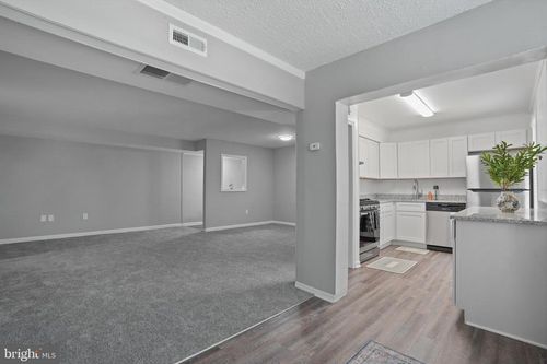a4-9647 Whiteacre Rd, COLUMBIA, MD, 21045-3552 | Card Image