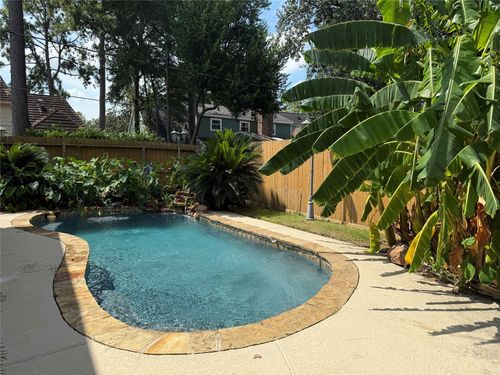 5503 Pebble Springs Dr, Houston, TX, 77066-2425 | Card Image